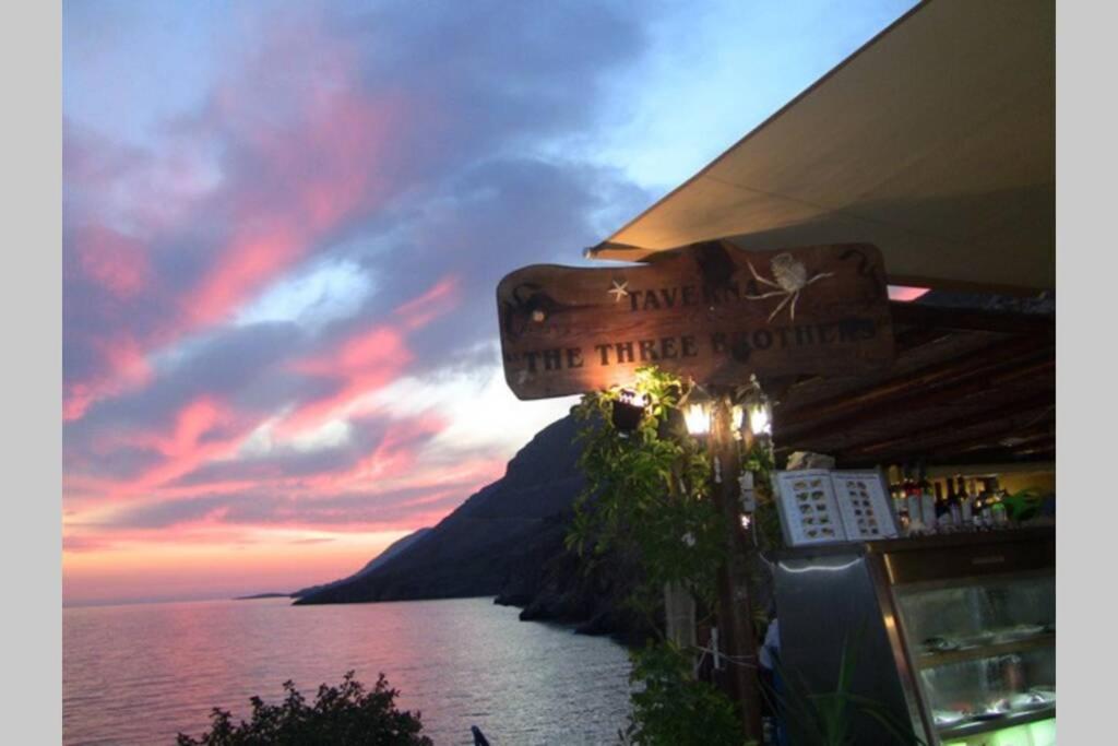 Great Sea-View Apartment. Chora Sfakion Extérieur photo